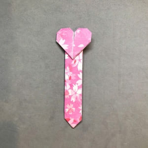 Easy Origami Heart Bookmark