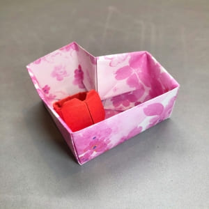 origami paper heart box